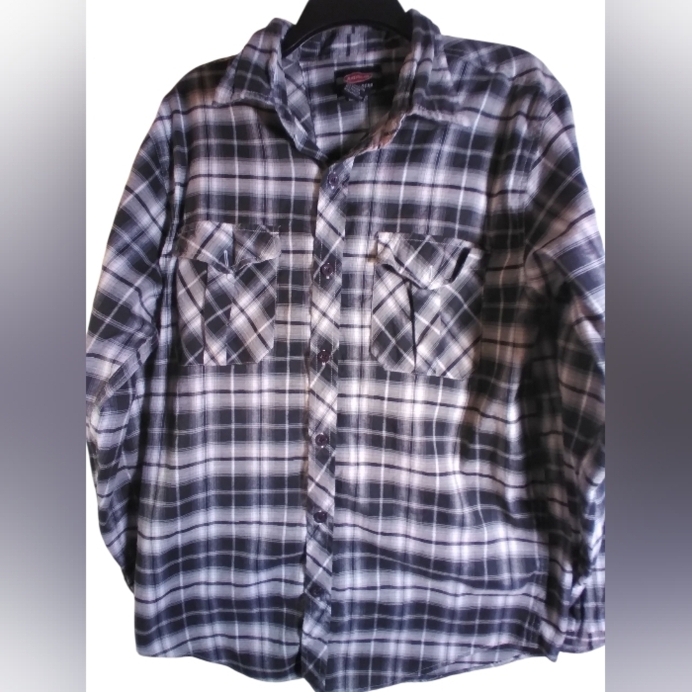 American Fusion Gear Mens Black and White Plaid Button-Up Shirt Size L Pockets